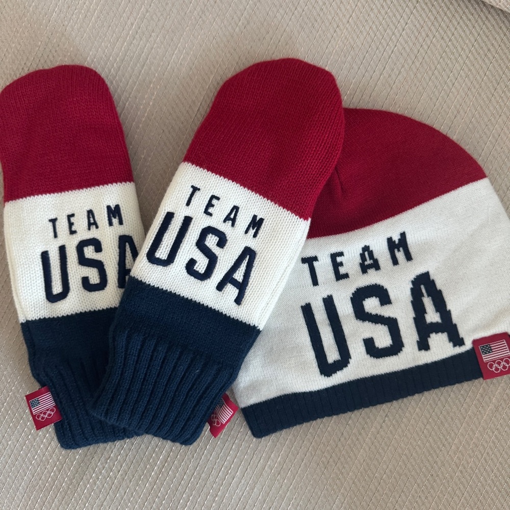 Team USA Kids Red and Blue Beanie and Mittens Set